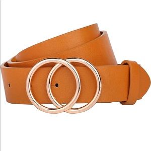 Women’s Faux Leather Belt
